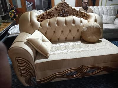 sofa sati