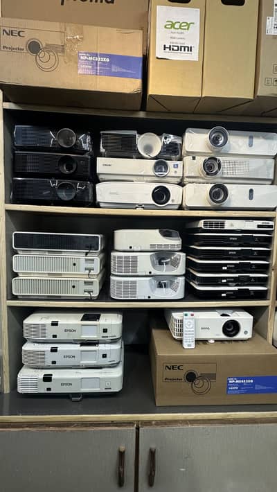 Multimedia Projectors used and new
