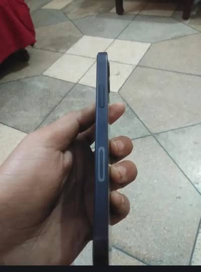 I phone 12 ha all ok battery health 90 sim time available four month