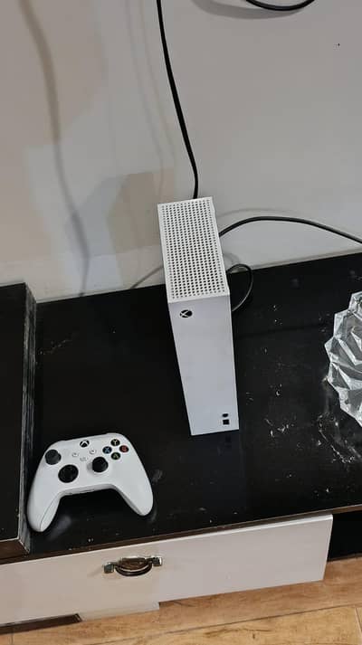 Xbox series s in great condition