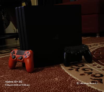 PS4 PRO 1TB - 4K HDR (2 Controllers + All Cables) 