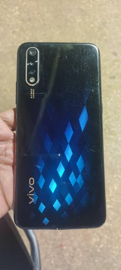 vivo s1