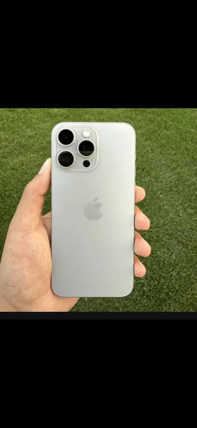 iphone 15 pro 256 Fu complete box lush cindition