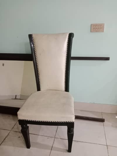 Dinning Table with 8 chairs