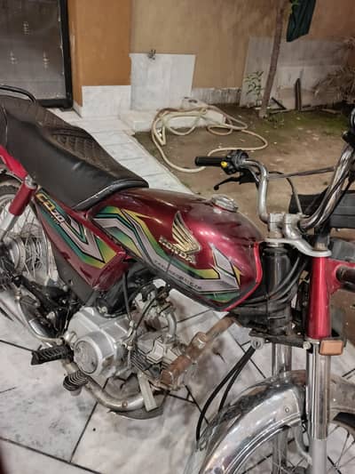 cd 70 2023 model 12000 km chali hai all document clear