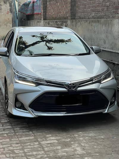 Toyota Corolla Altis Grande X CVT-i 1.8