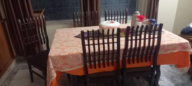 6 chair dinnig table