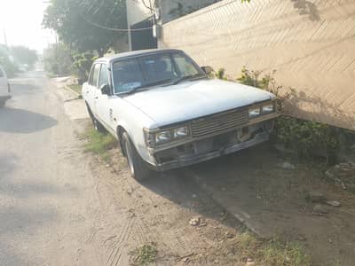TOYOTA CORONA