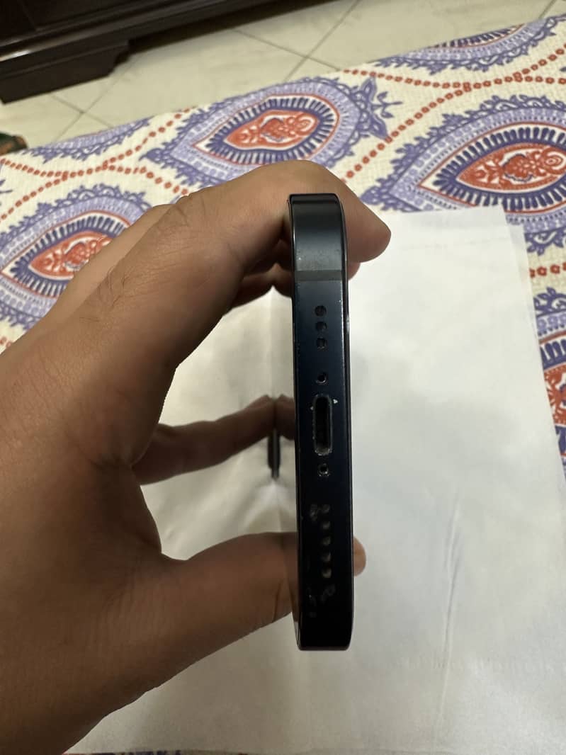 iPhone 13 1