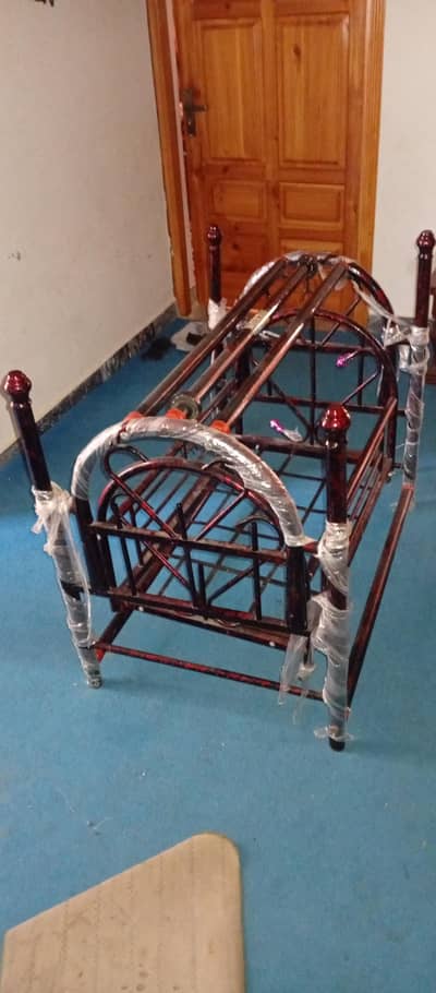 Baby kid swing full steal new for sale urgently