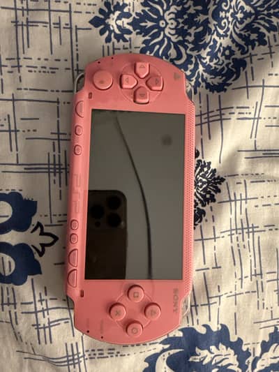 PSP PINK EDITION AND PSP GAMES PlayStation portable