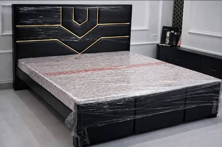 Brand New King Size Bed With New Matress in Bahria Town Lahore