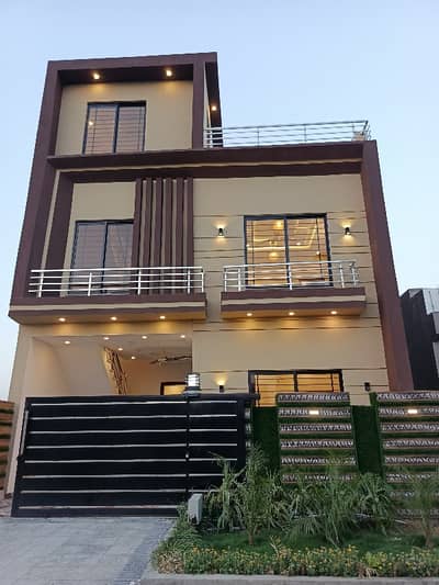 5 Marla Double Storey Brand New House Available For Sale In Mumtaz City