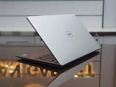 Dell XPS 9370 | Core i7 | 16/512 | Neat & Clean | Slim laptop