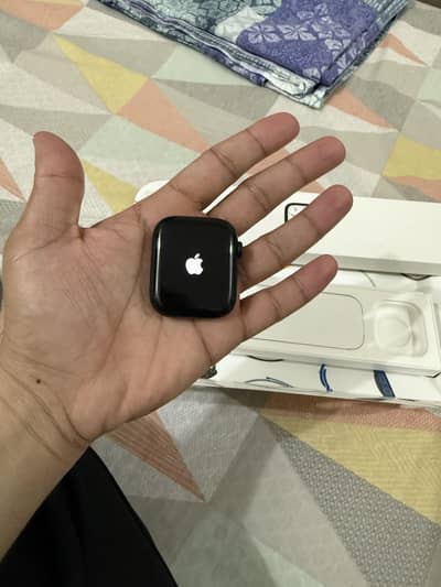 Apple Watch Series 7 – 45mm (Midnight) – Mint Condition