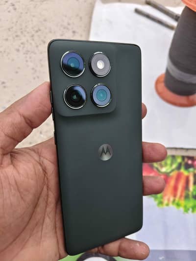 Motorola edge 2025 (sim lock)