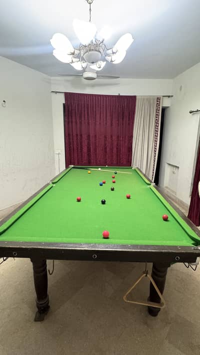 Medium Snooker Table Home Used