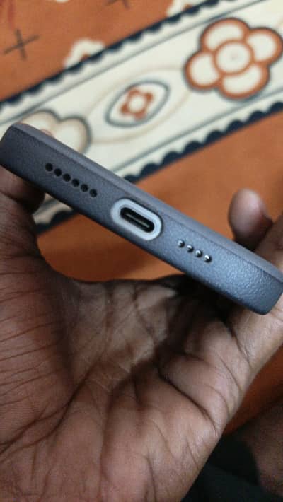 Iphon 15 pro max mint condition