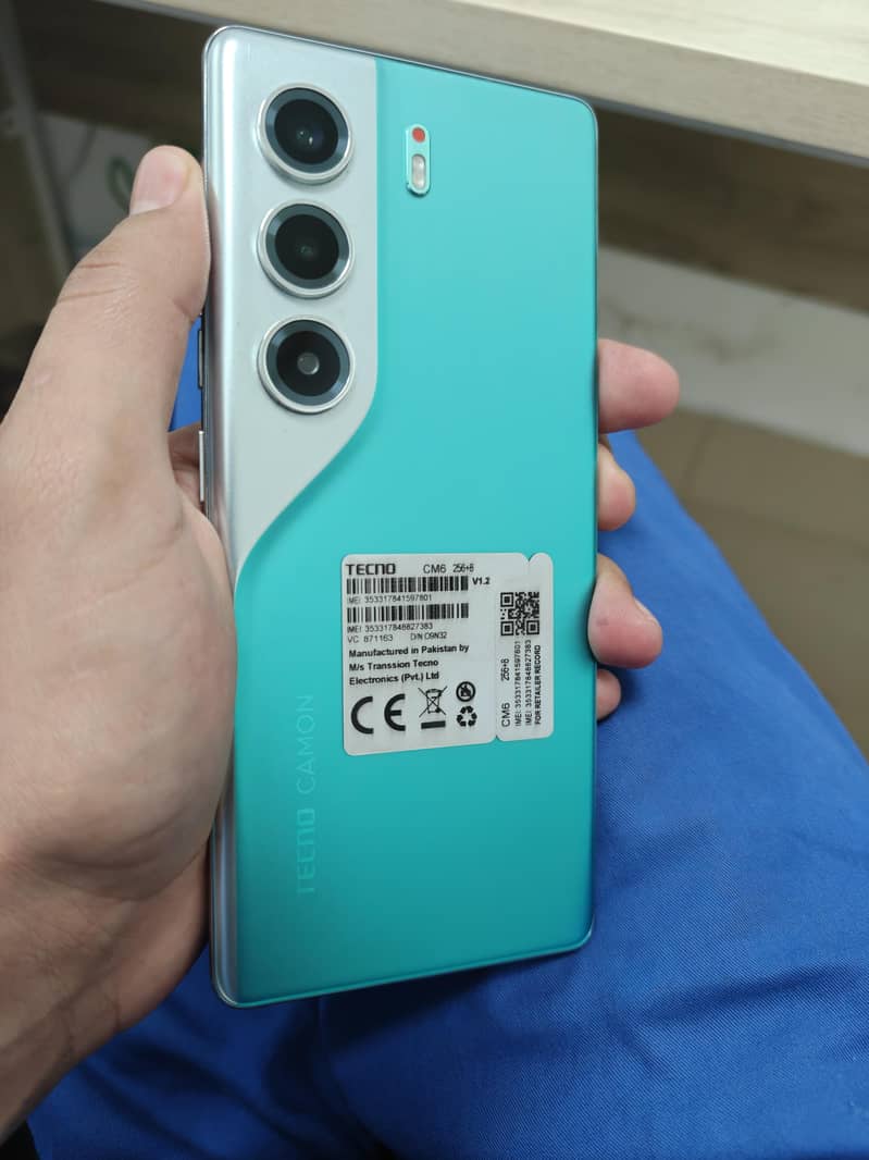 Techno Camon 40 pro 0