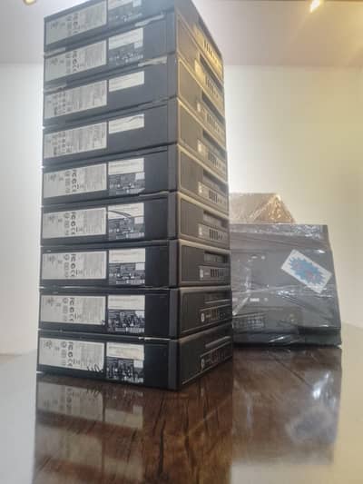 Intel Core i5 HP EliteDesk 800 G1 + 20" Inch IPS LCD Monitor