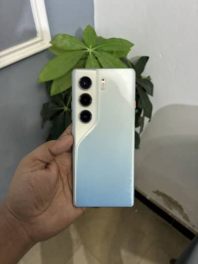 Camon 40 pro