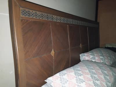 bed with dressing 2 side tables.