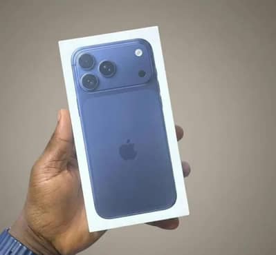 17 Pro Max Box packed 1tb non active UK 