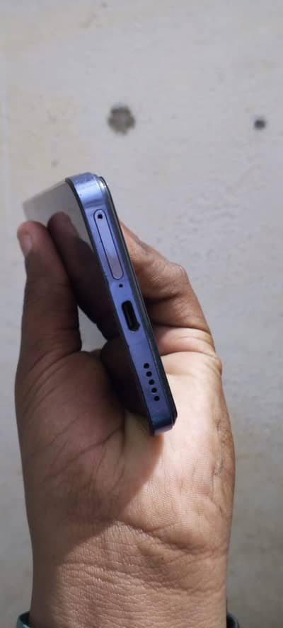 Vivo Y100 all ok8+8/256 GB 5000MAH Battery