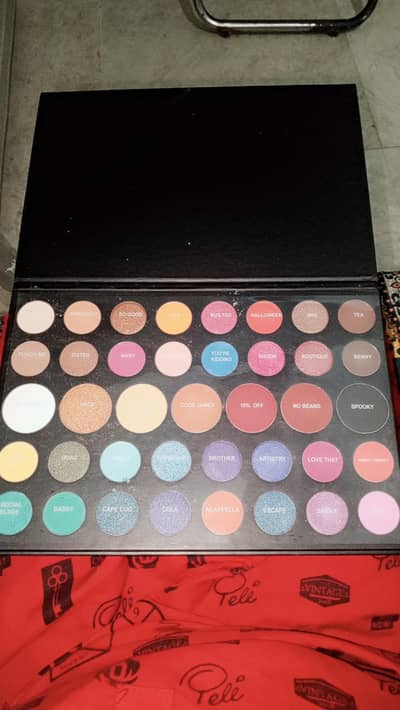 Brand New Eyeshadow palette -high pigment Makeup / Cash on delivery