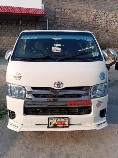 Toyota hiace 200