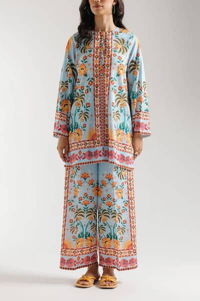 Premium Grip 2-Piece Printed Suit - Medium Size (Flat Rs. 2,500)