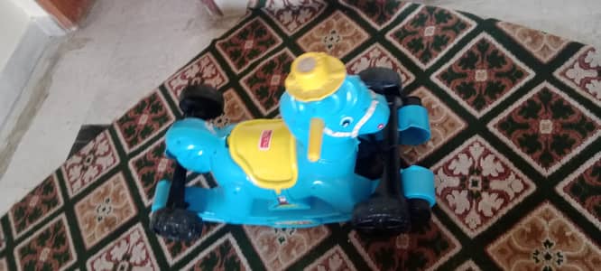 Baby horse, slide and electric bike bht km use hwi hai