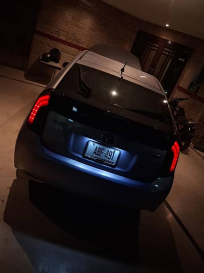 Toyota Prius S Led Edition