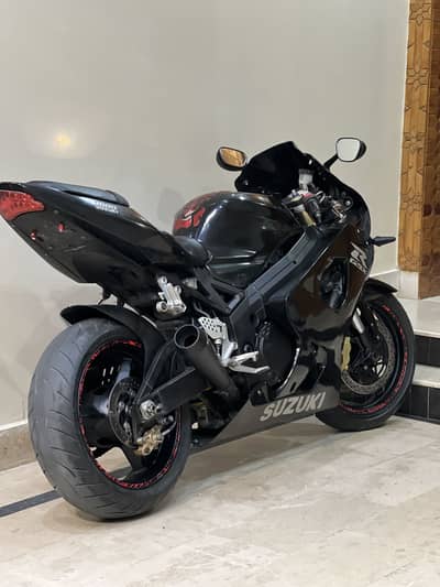 Suzuki gxsr 2005 model