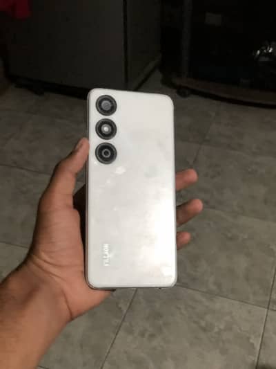 Villaon v30 4/128gb pta approved with box