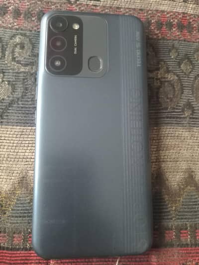 Tecno spark 8c