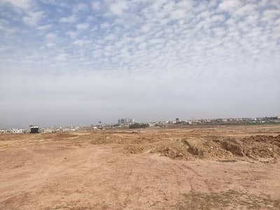 30x60 7 Marla Street 76 plot for Sale G-14/2