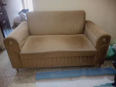 2 seater sofa in good condition