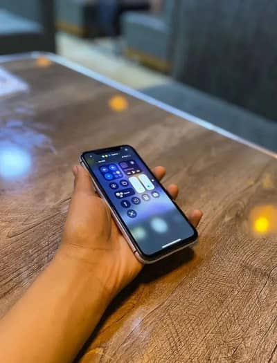 Iphone XR Factory Unlock