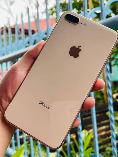 iphone 7 plus 128 GB my WhatsApp number 0325 5503411