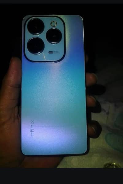 infinix hot 40 pro 10/10 with box
