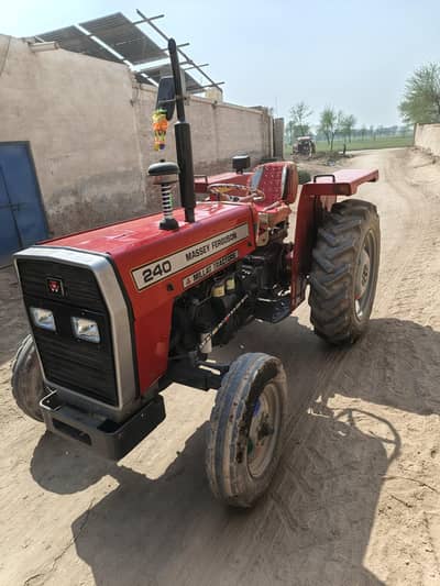 Massey Furgosun 240 2023   03180629054