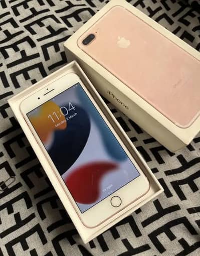 iphone 7 plus 128 GB my WhatsApp number 03 25 022 67 56