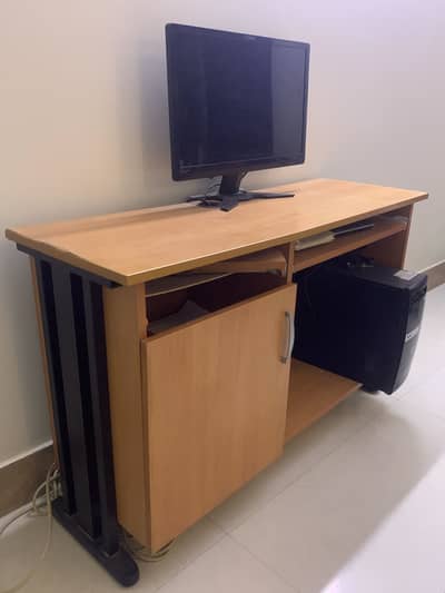 Best Quality Computer table for sale