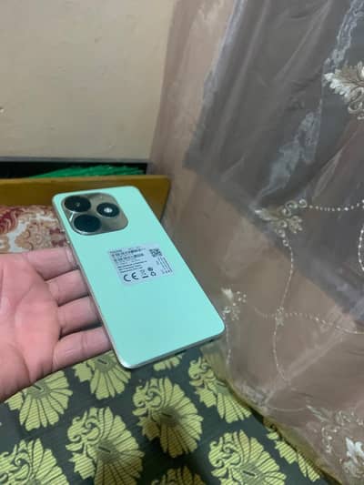 Tecno spark 20 'c 10by 10 condition phone +original box +only cable