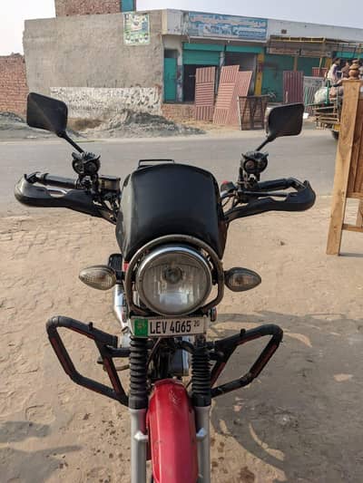 Suzuki GS 150 cc urgent sale 03 32 43 47 5 57