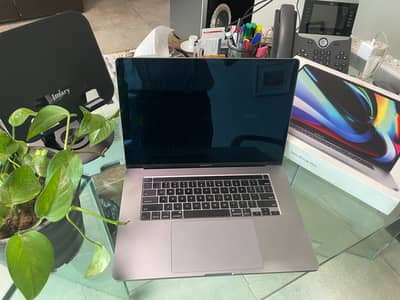 2019 16" Macbook Pro Immaculate condition
