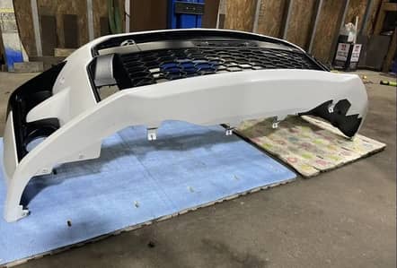 بمپر چاہئے Prius  پرل وائٹ پی ایچ وی  جی آر سپورٹ 2020