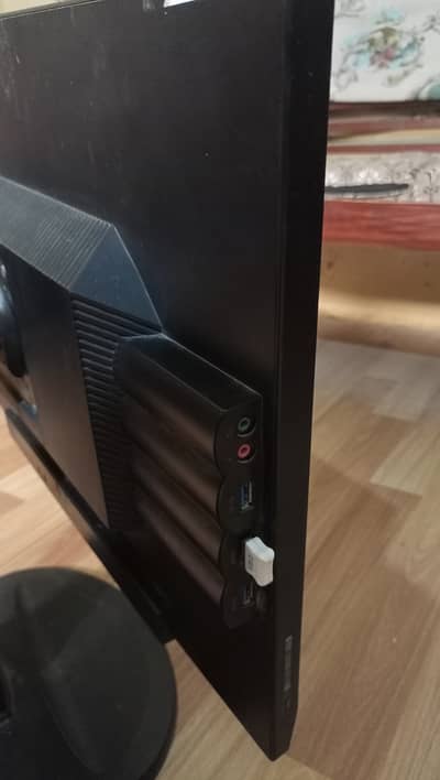 Lenovo LTW2323z 24" LCD