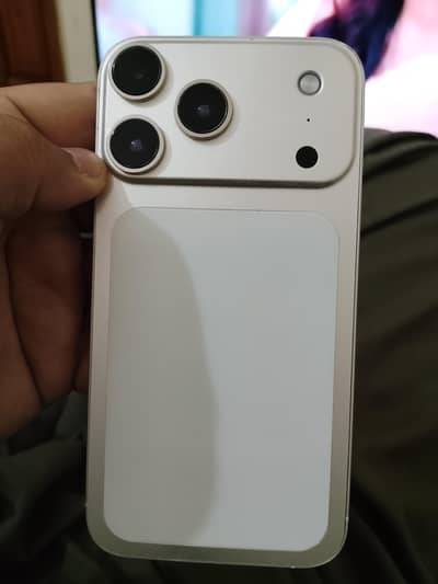 iPHONE XR CONVERTED iPHONE 17 PRO